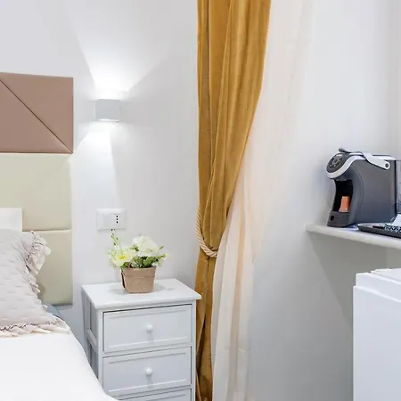 Glint House Sapienza 4* Rome