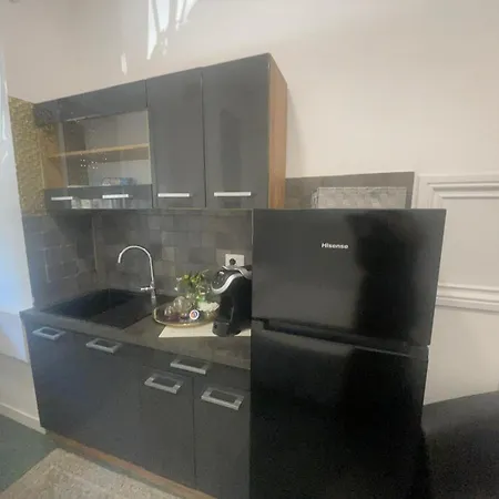 Glint House Sapienza 4*