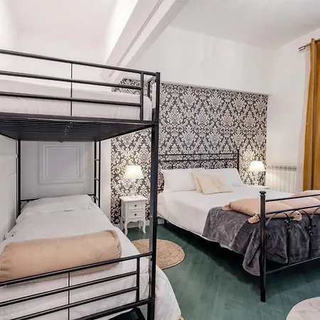 Glint House Sapienza Gasthuis 4*