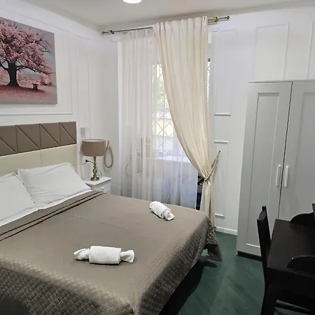 Glint House Guest house
