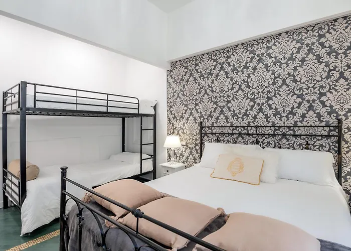 Glint House Sapienza 4* Рим